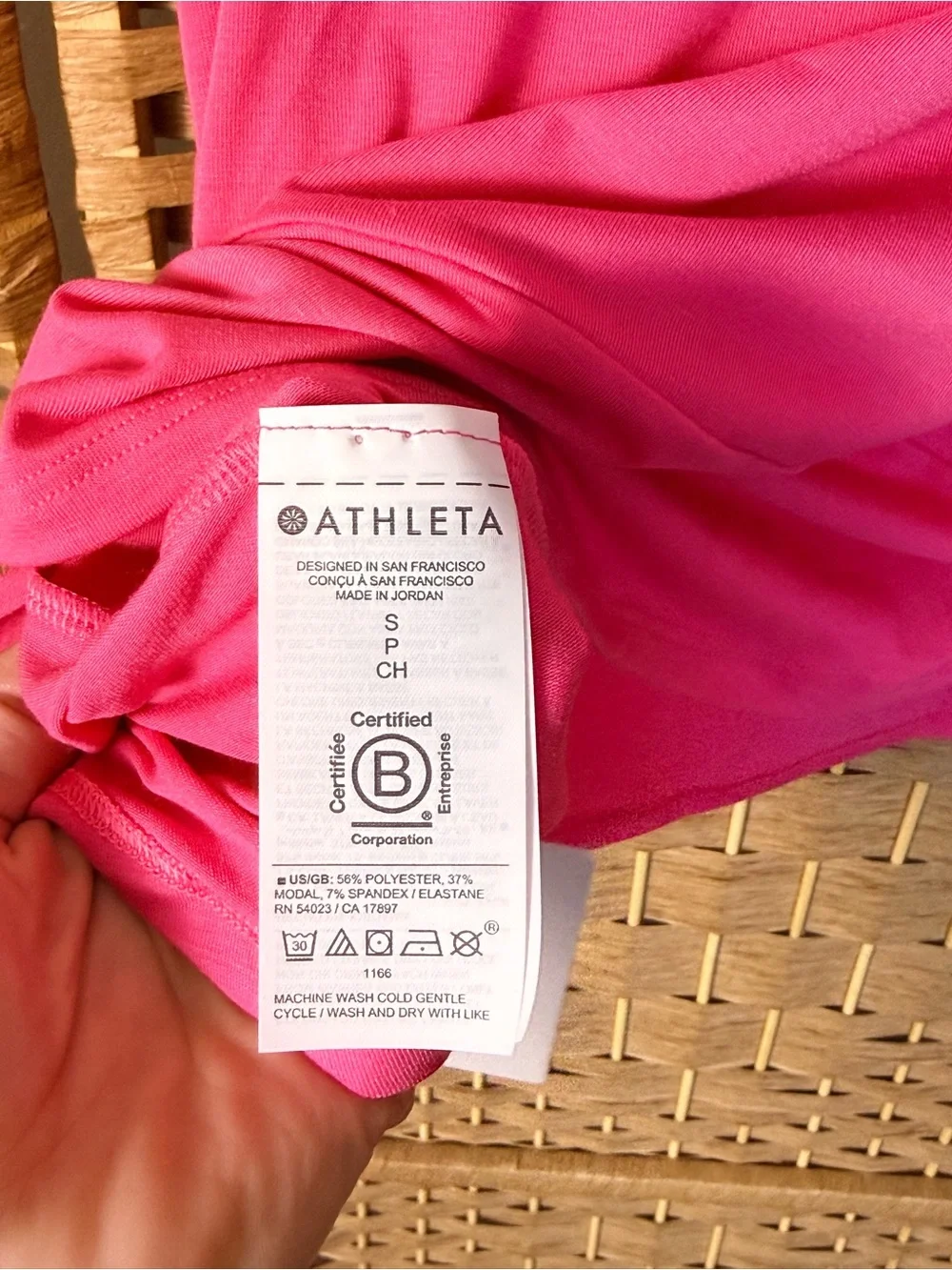 NWT Athleta Move With Ease Twist Tank Cerise Size Small